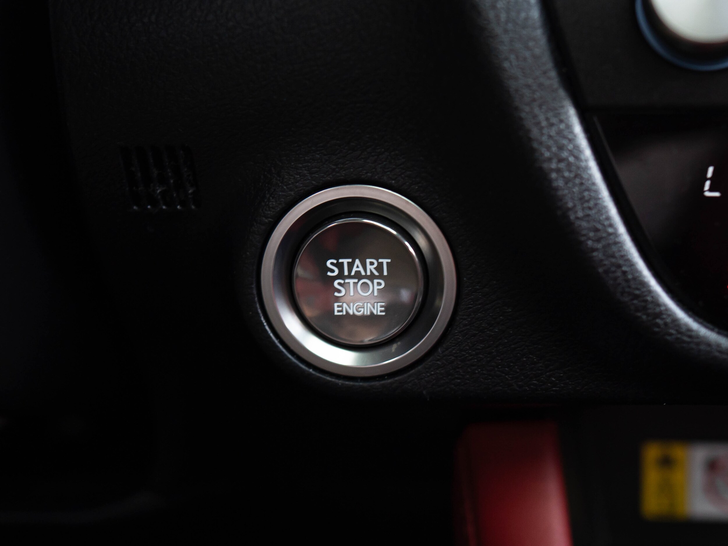 Vehicle image 33 of 60