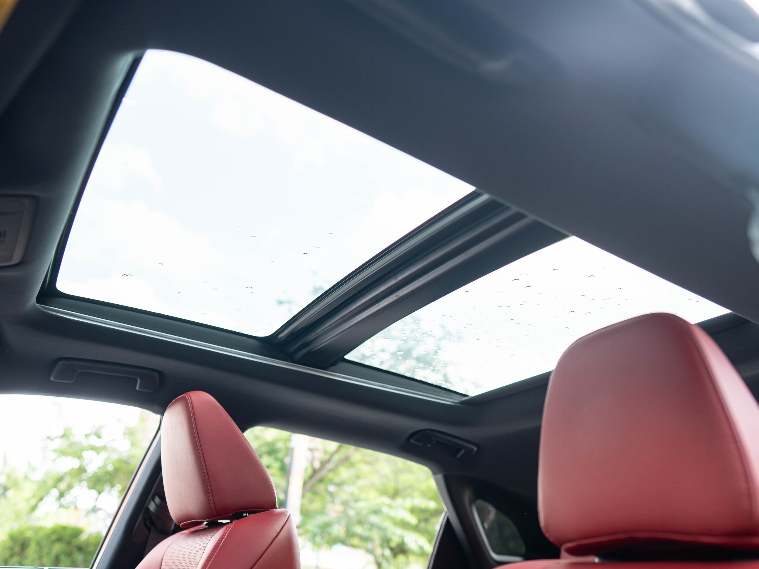 Vehicle image 41 of 60