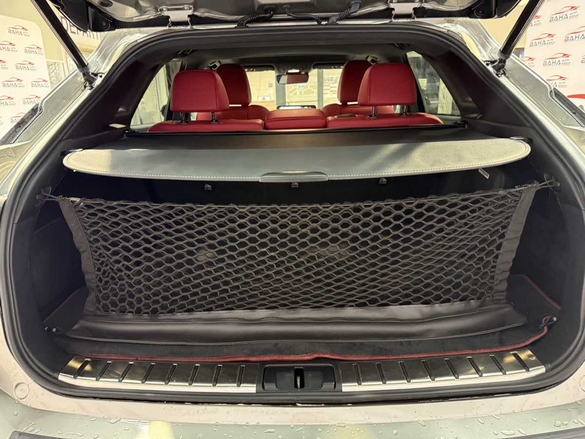 Vehicle image 41 of 54