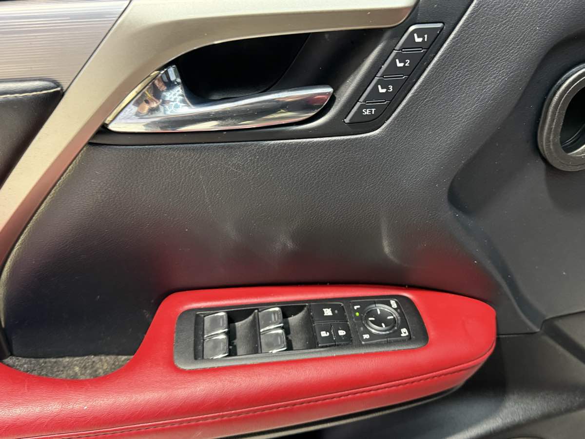 Vehicle image 34 of 54