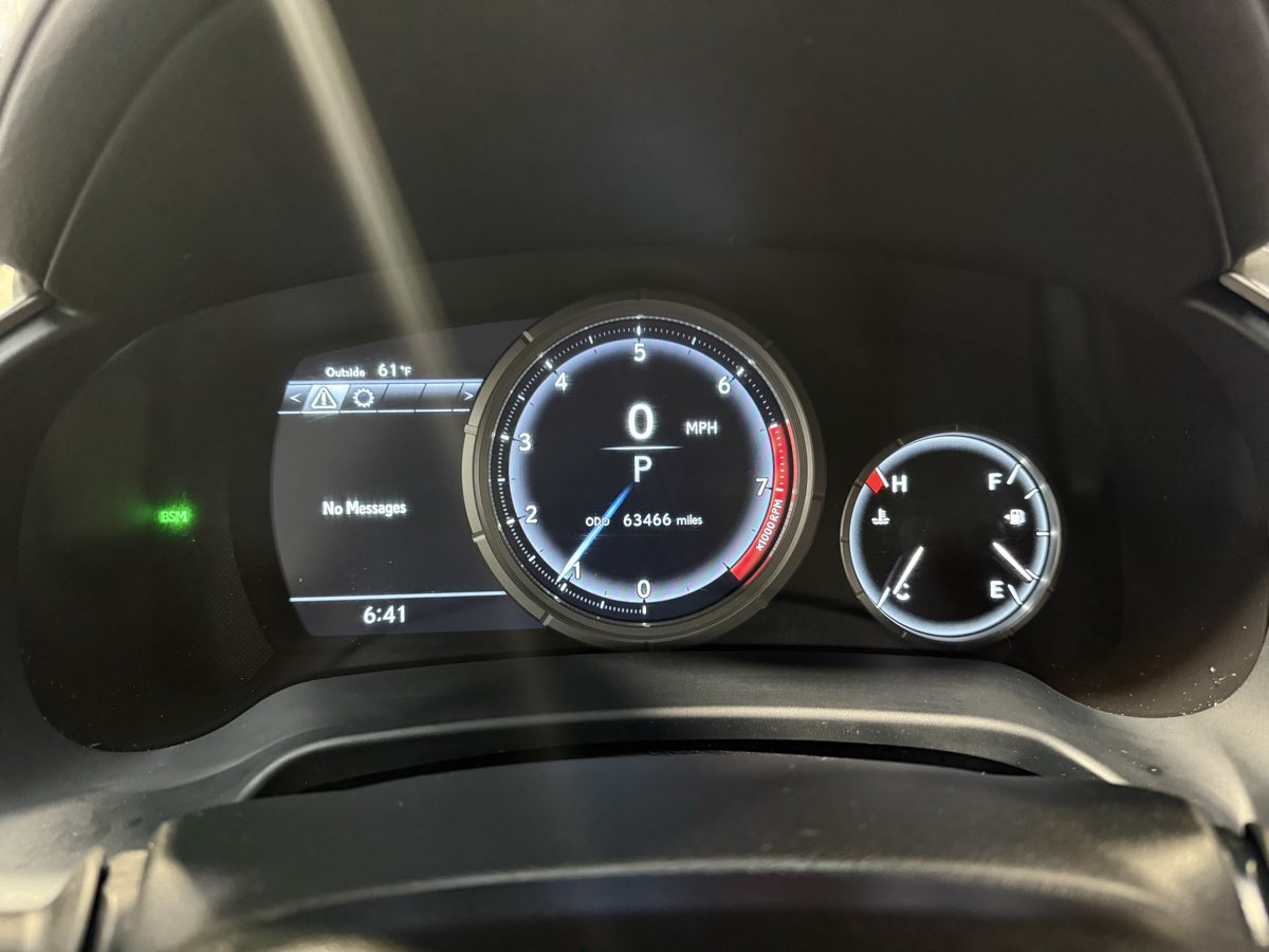 Vehicle image 15 of 54