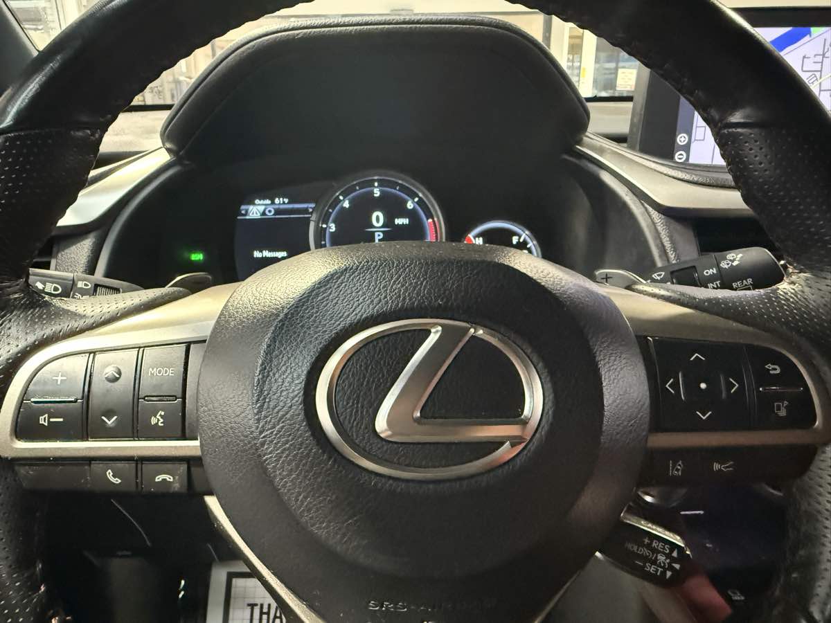 Vehicle image 14 of 54