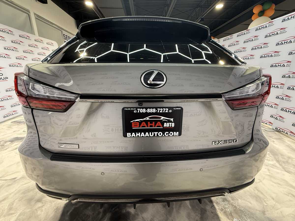 Vehicle image 11 of 54