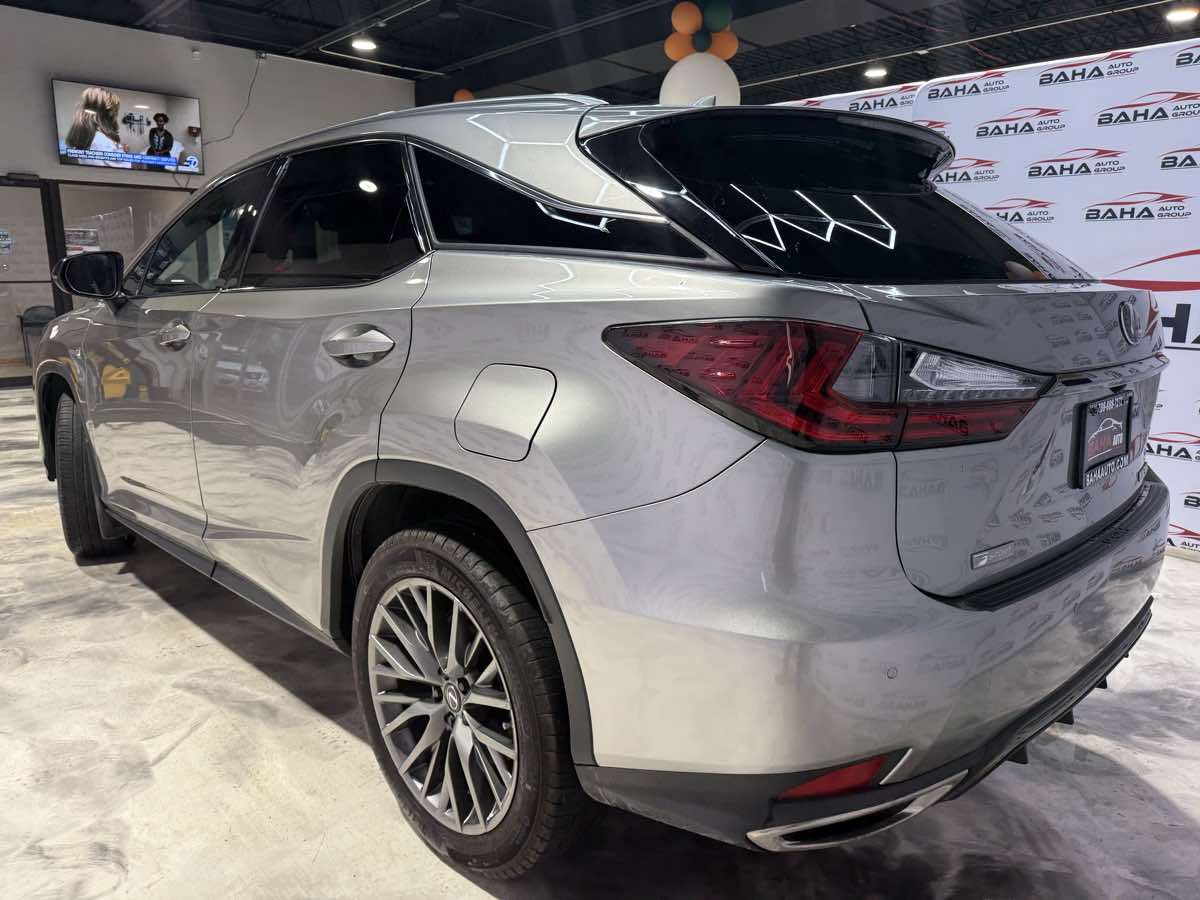 Vehicle image 7 of 54