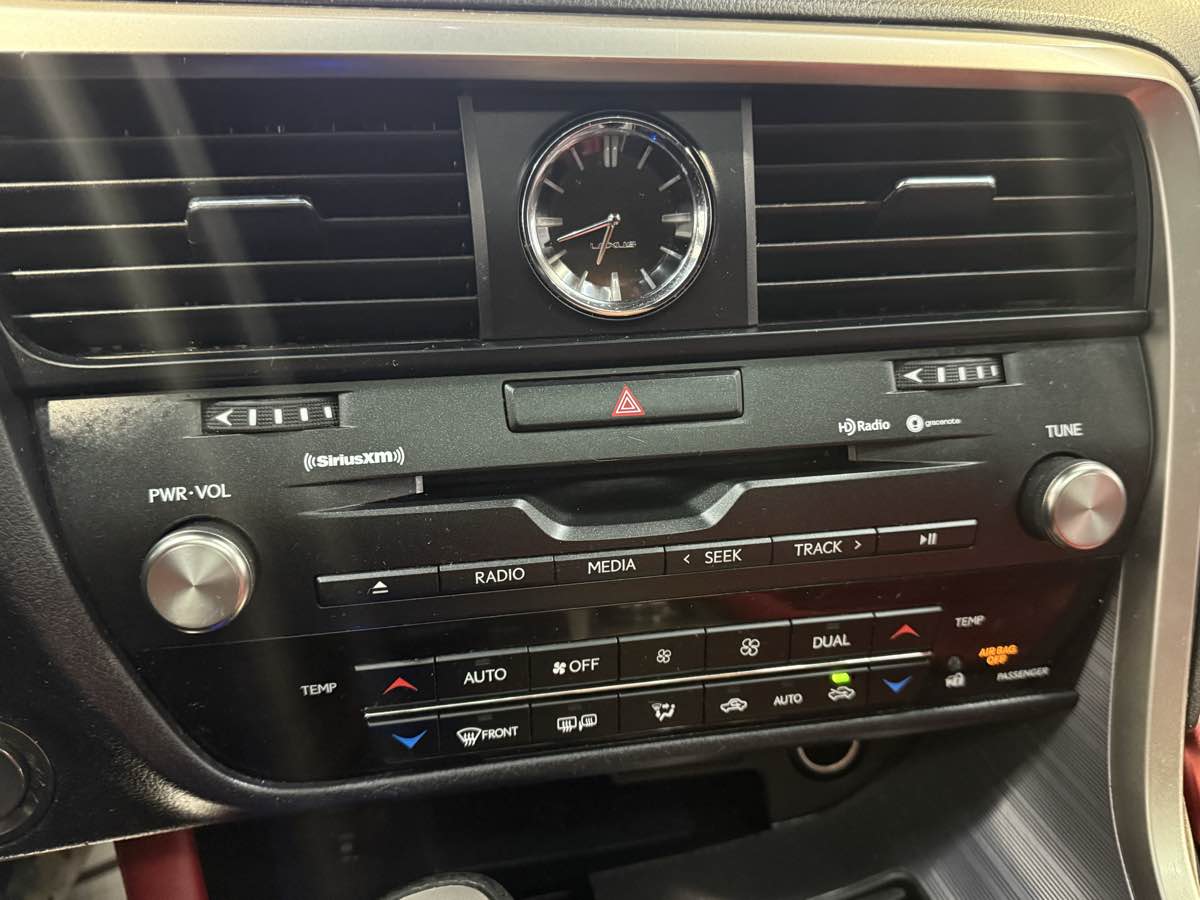 Vehicle image 23 of 54