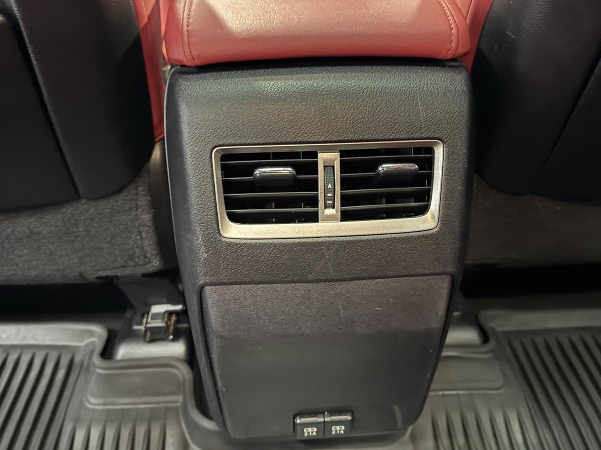 Vehicle image 28 of 54