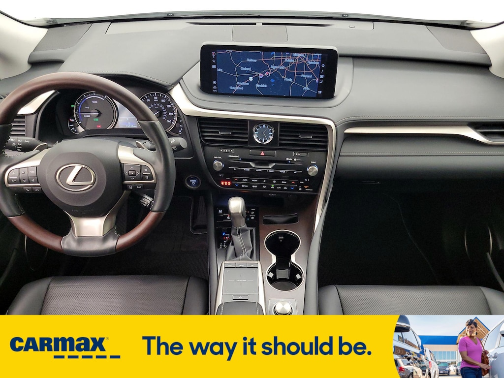 Vehicle image 11 of 29