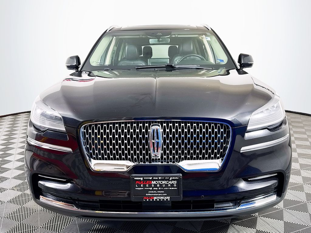 2022 Lincoln Aviator Reserve Image 2 of 34