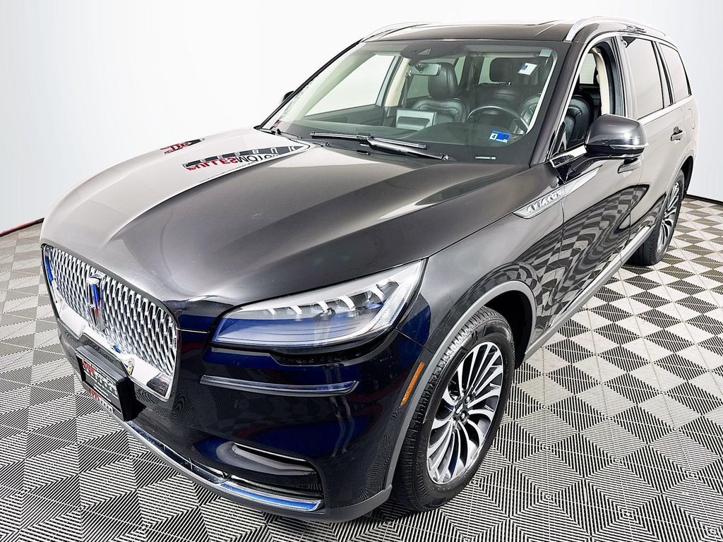 2022 Lincoln Aviator Reserve Image 1 of 34