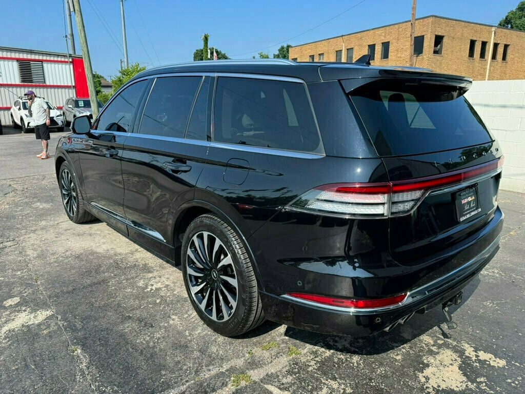 Vehicle image 5 of 34