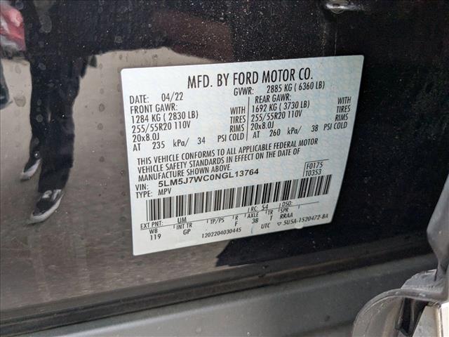 Vehicle image 24 of 28