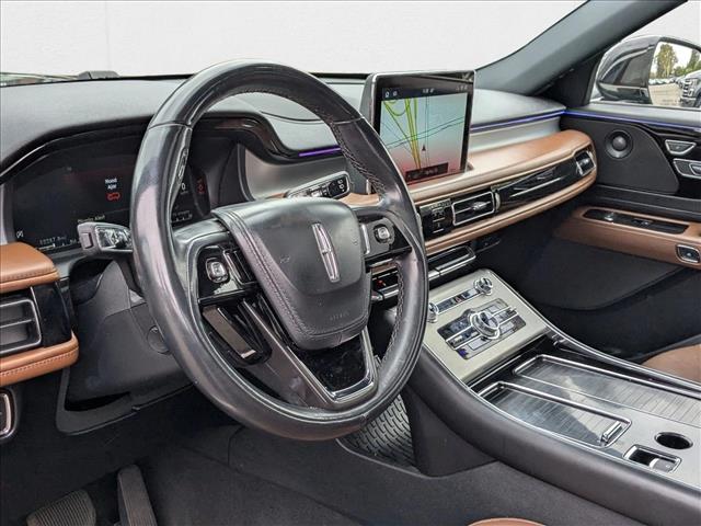 Vehicle image 18 of 28