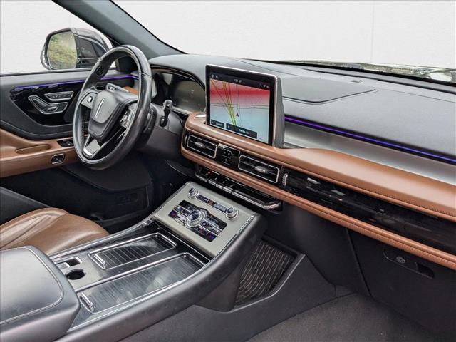 Vehicle image 16 of 28