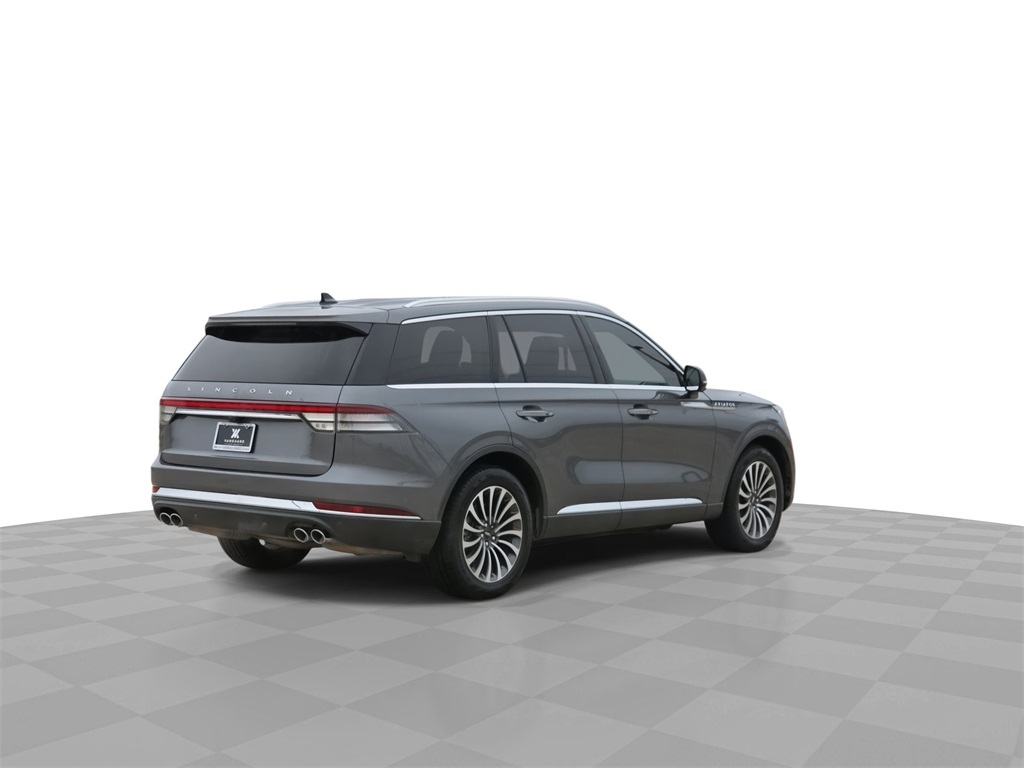 Vehicle image 6 of 34