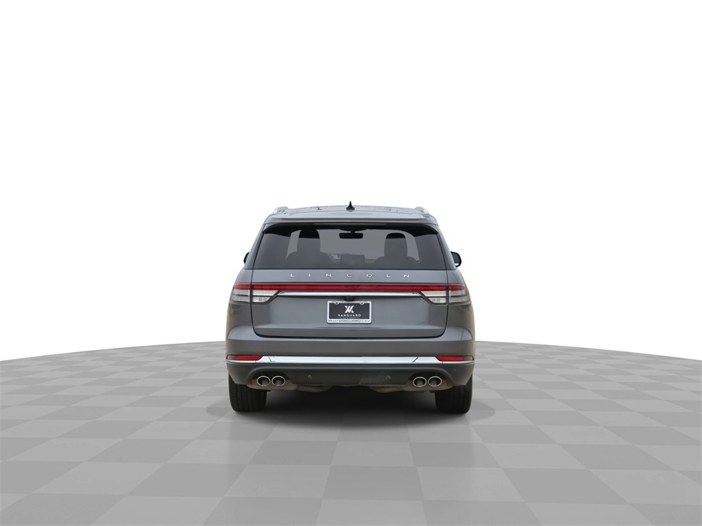 Vehicle image 7 of 34