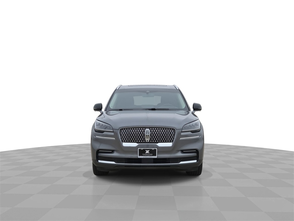 Vehicle image 3 of 34