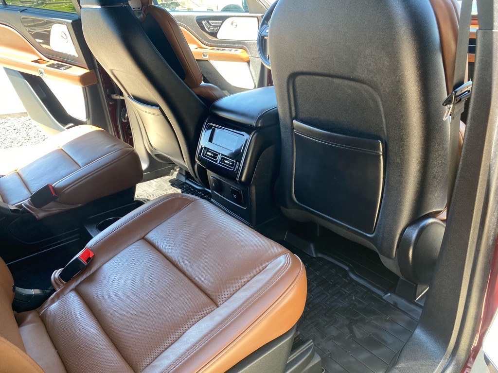 Vehicle image 22 of 48