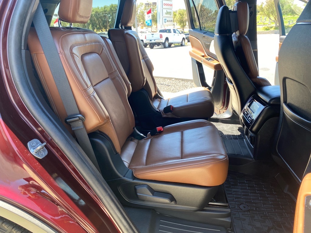 Vehicle image 20 of 48