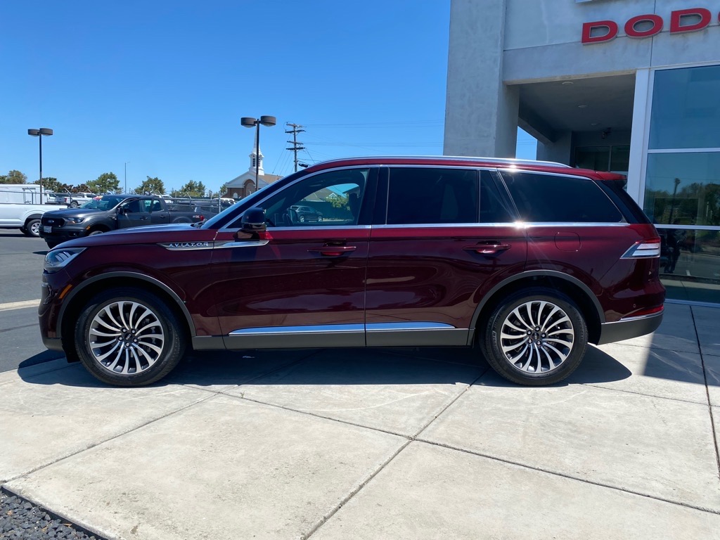 Vehicle image 14 of 48