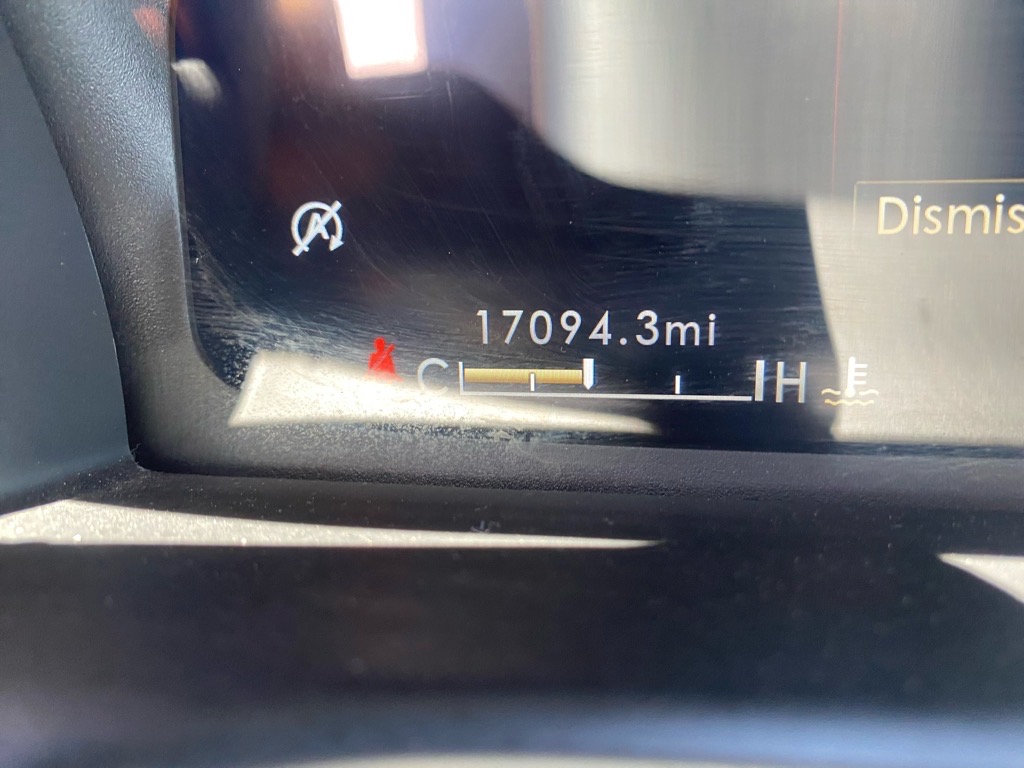 Vehicle image 31 of 48