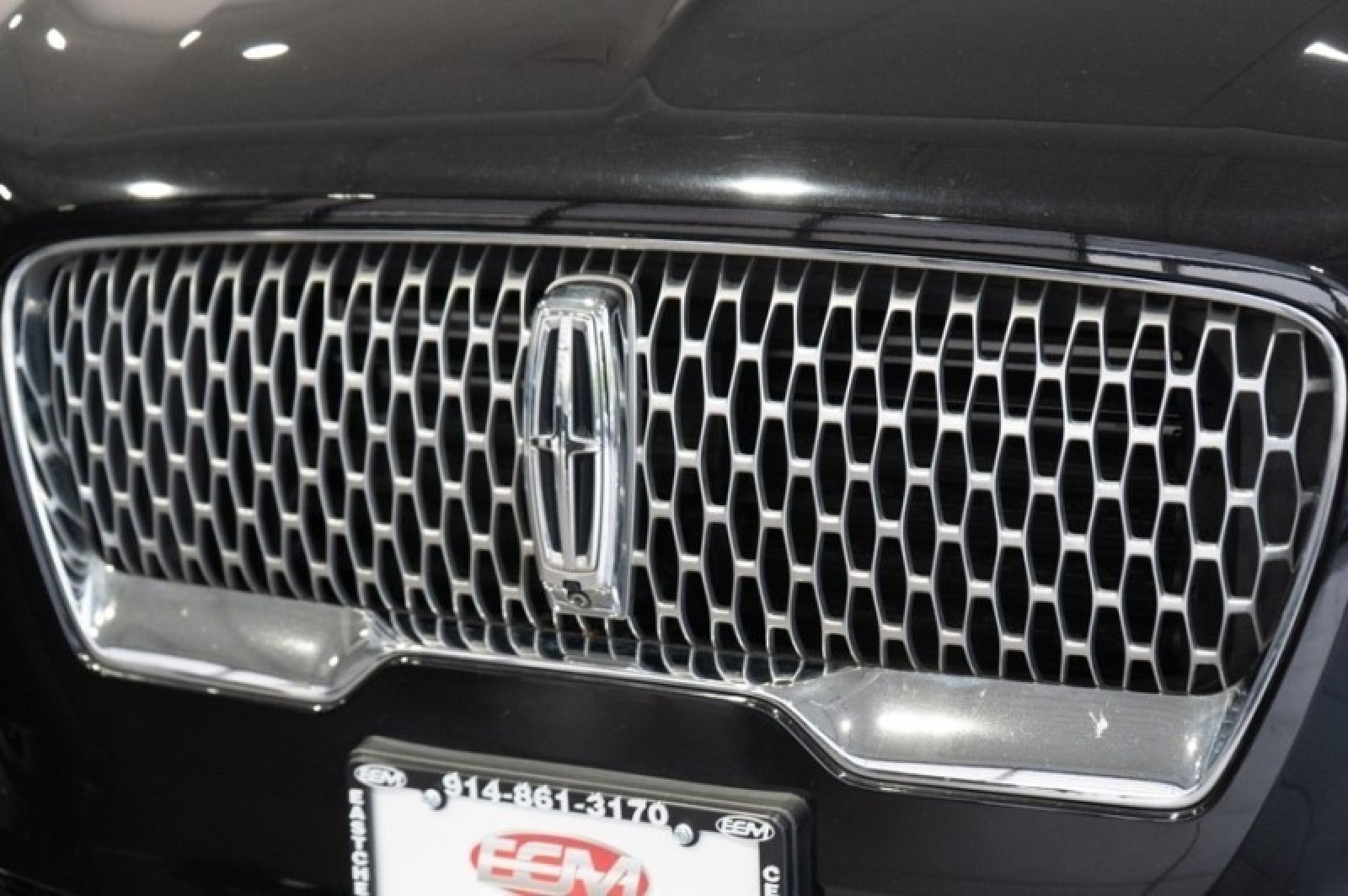 Vehicle image 65 of 71