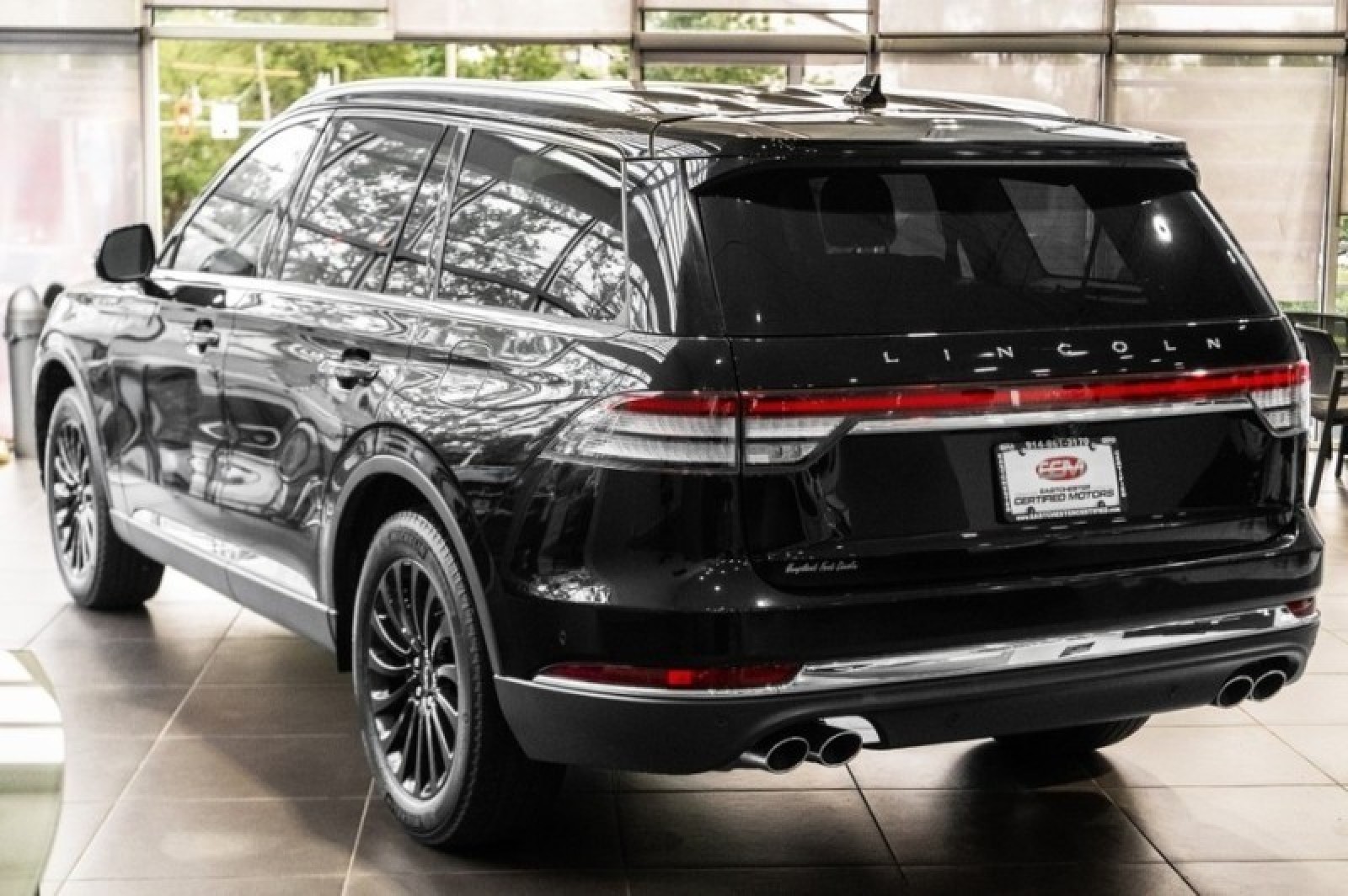 Vehicle image 11 of 71