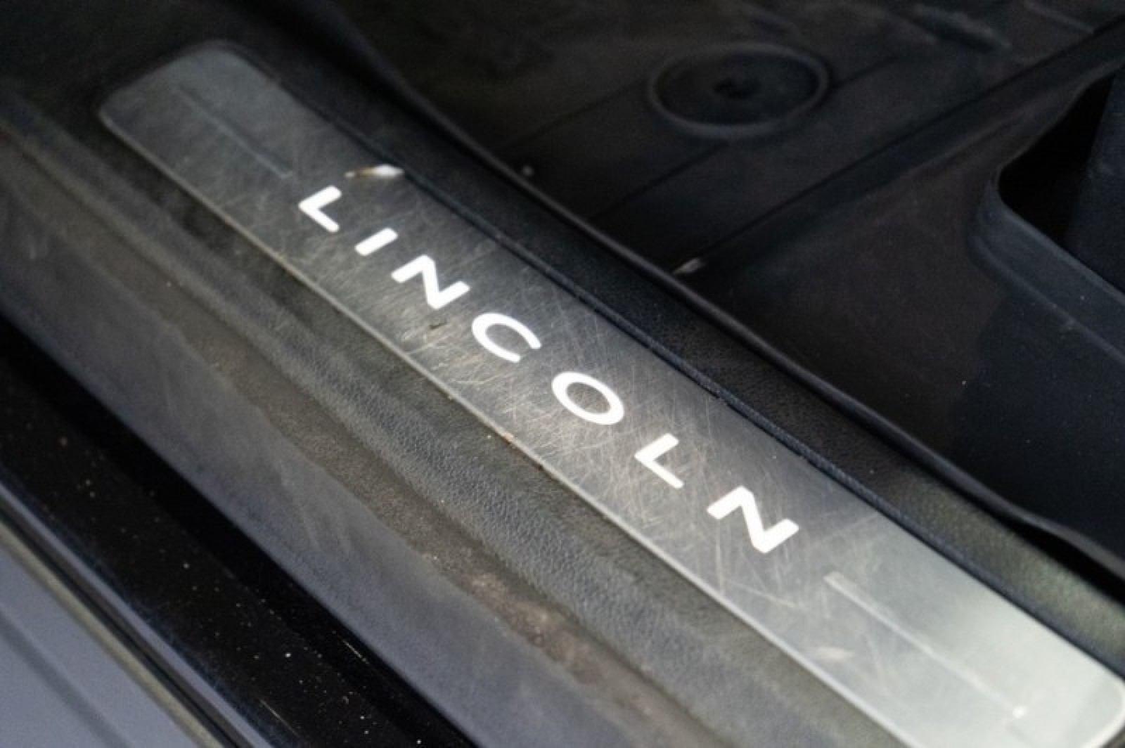 Vehicle image 57 of 71