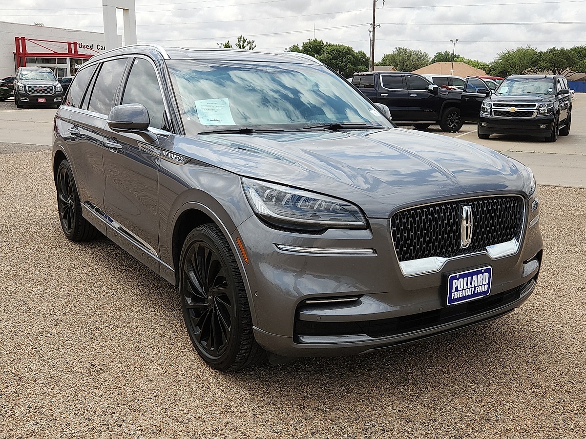 Vehicle image 2 of 12