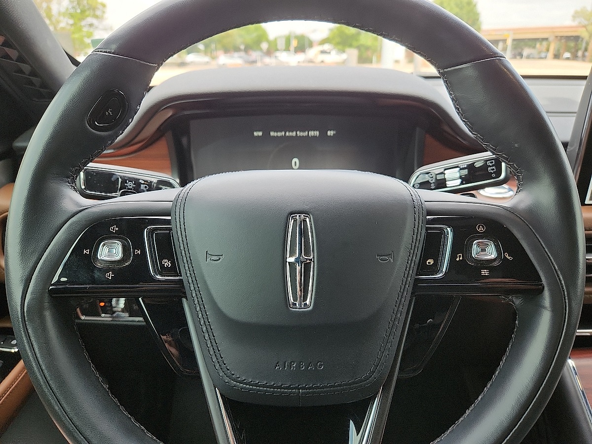 Vehicle image 12 of 12