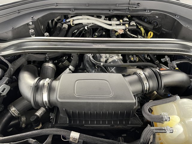 Vehicle image 11 of 40