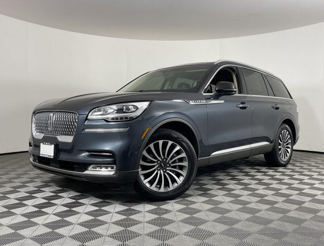 Vehicle image 2 of 40