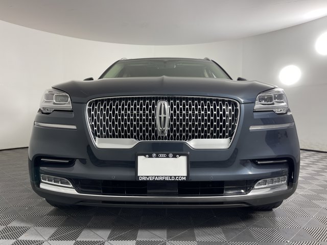 Vehicle image 4 of 40