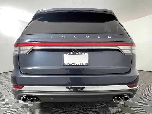 Vehicle image 8 of 40