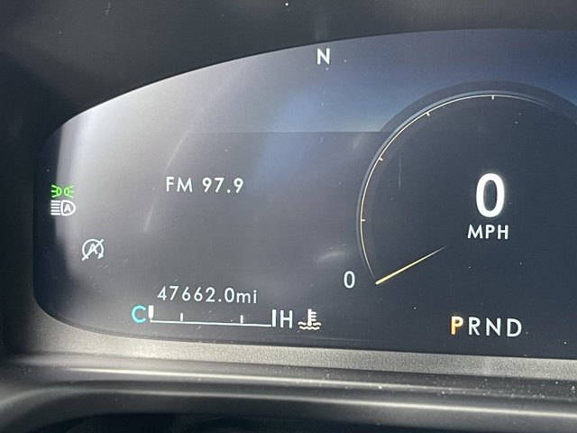 Vehicle image 19 of 40