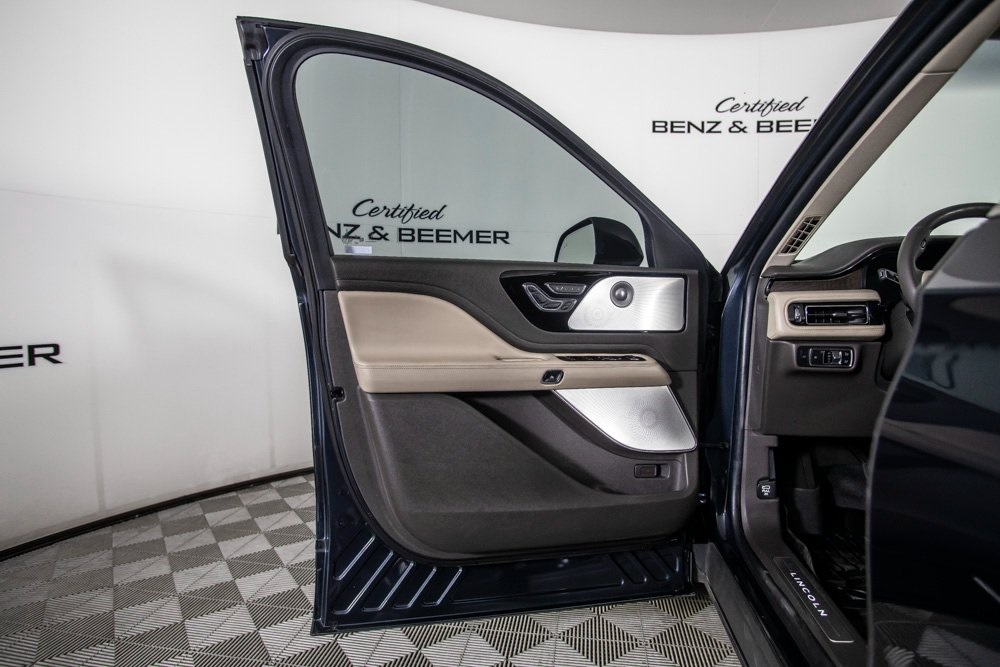 2022 Lincoln Aviator Reserve Image 27 of 54