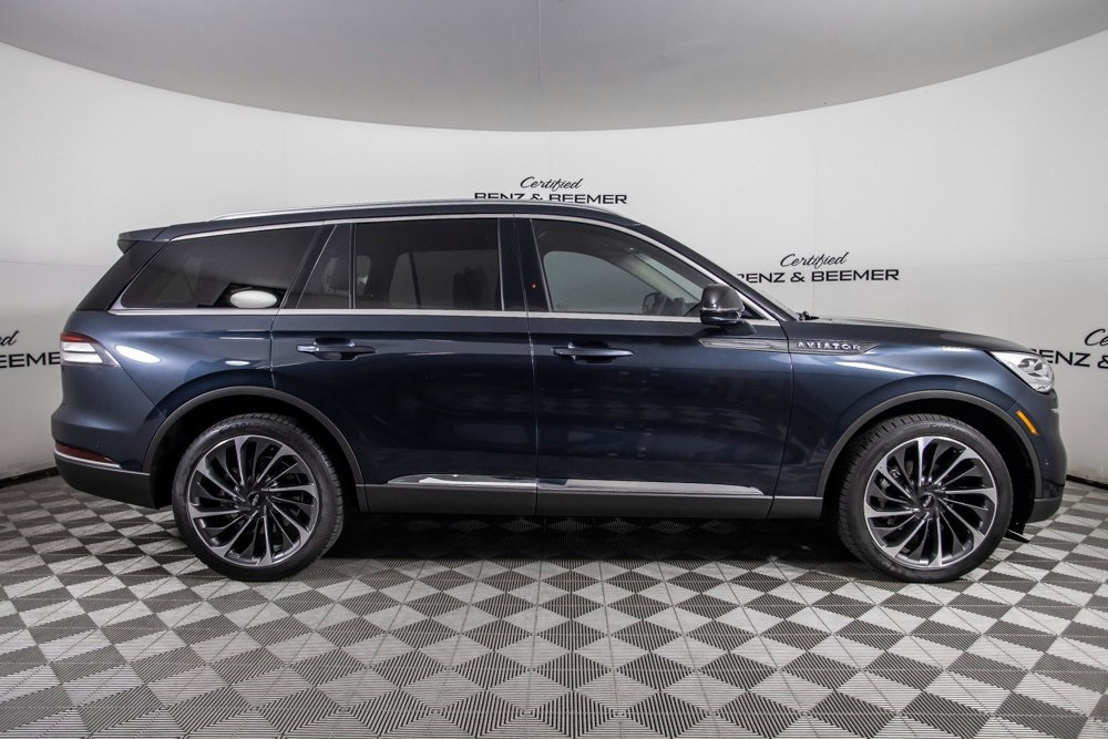 2022 Lincoln Aviator Reserve Image 5 of 54