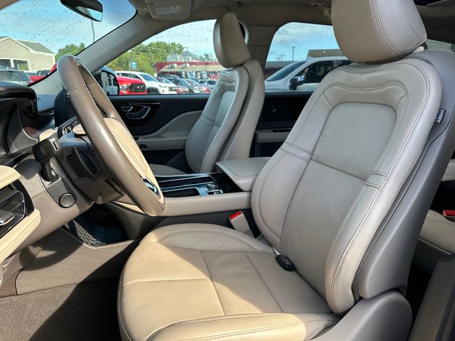 2022 Lincoln Aviator Reserve Image 16 of 35