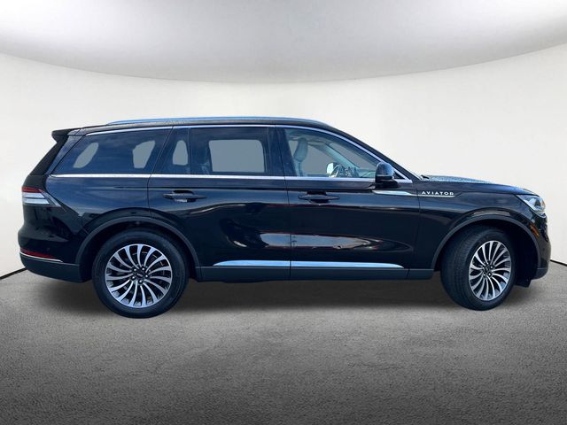2022 Lincoln Aviator Reserve Image 6 of 35