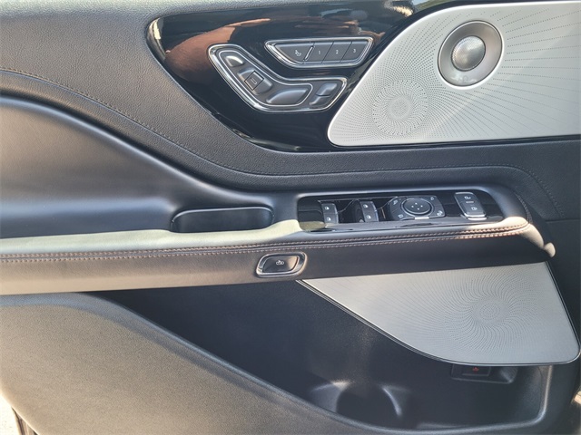 2022 Lincoln Aviator Reserve Image 30 of 31