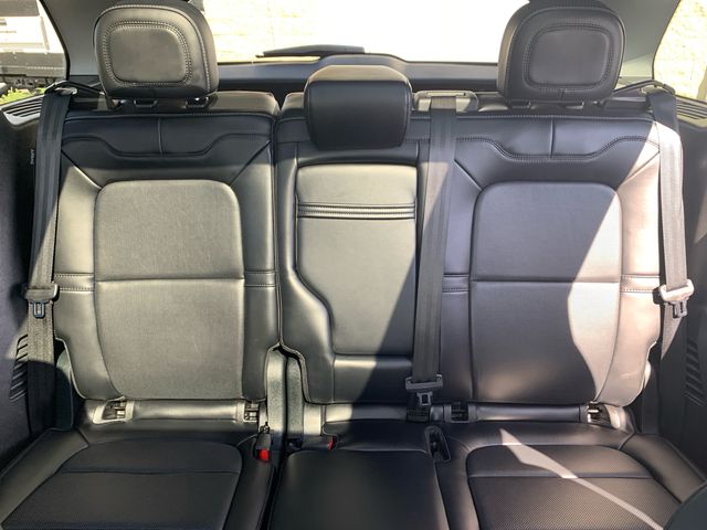 2022 Lincoln Corsair Reserve Image 16 of 36