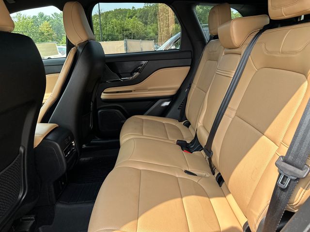 2022 Lincoln Corsair Reserve Image 13 of 33