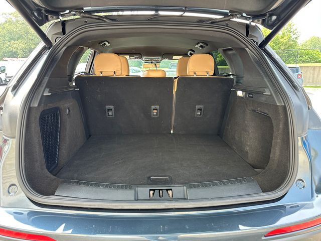 2022 Lincoln Corsair Reserve Image 12 of 33