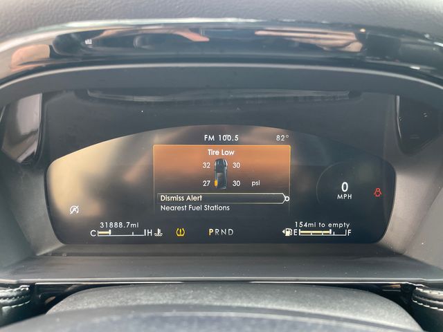 Vehicle image 26 of 40