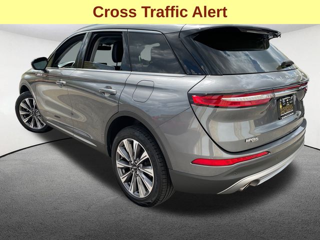 Vehicle image 9 of 40