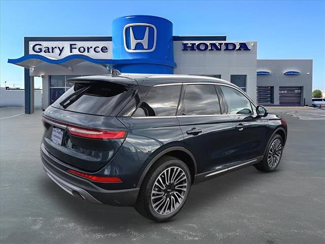 2022 Lincoln Corsair Reserve Image 4 of 29