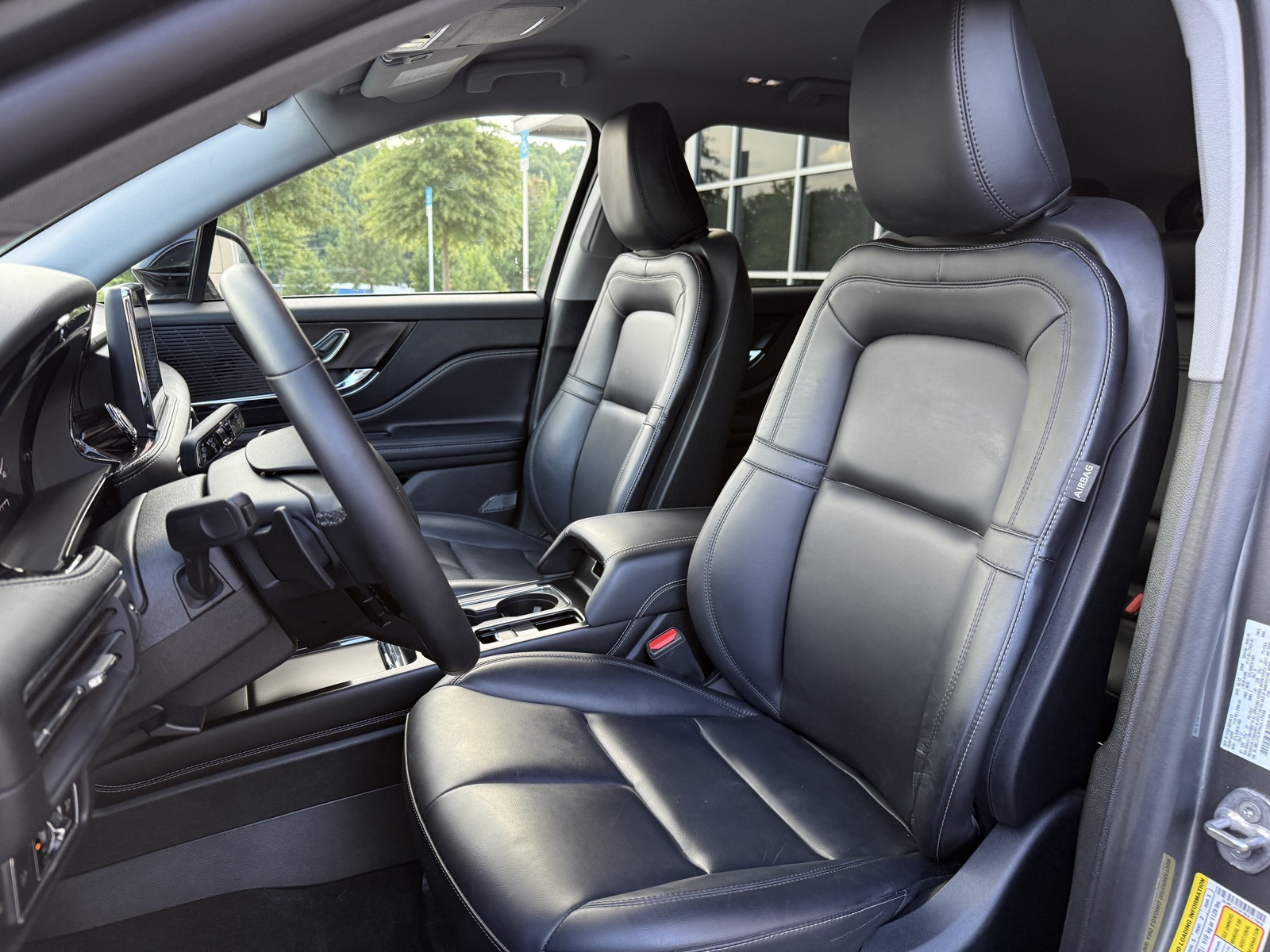 2022 Lincoln Corsair Standard Image 30 of 50