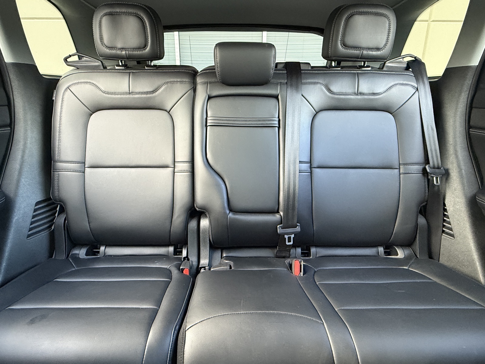 2022 Lincoln Corsair Standard Image 31 of 50