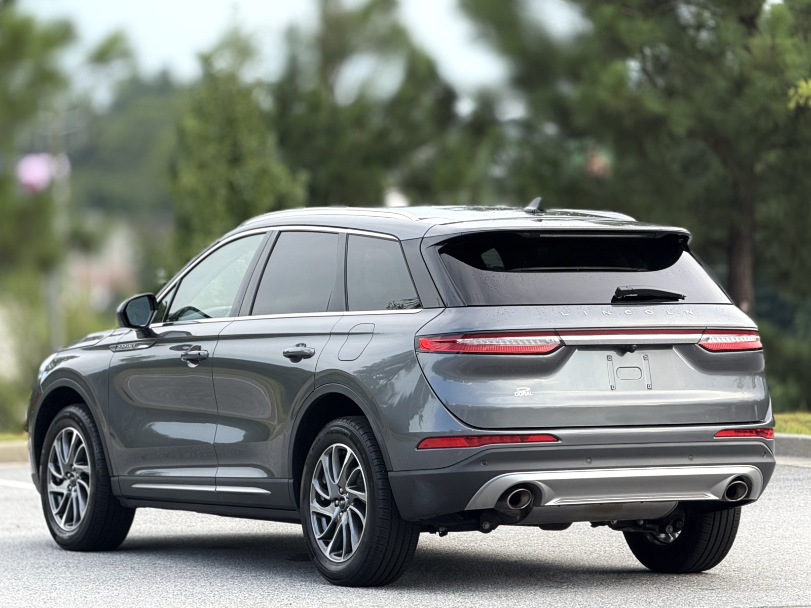 2022 Lincoln Corsair Standard Image 12 of 50