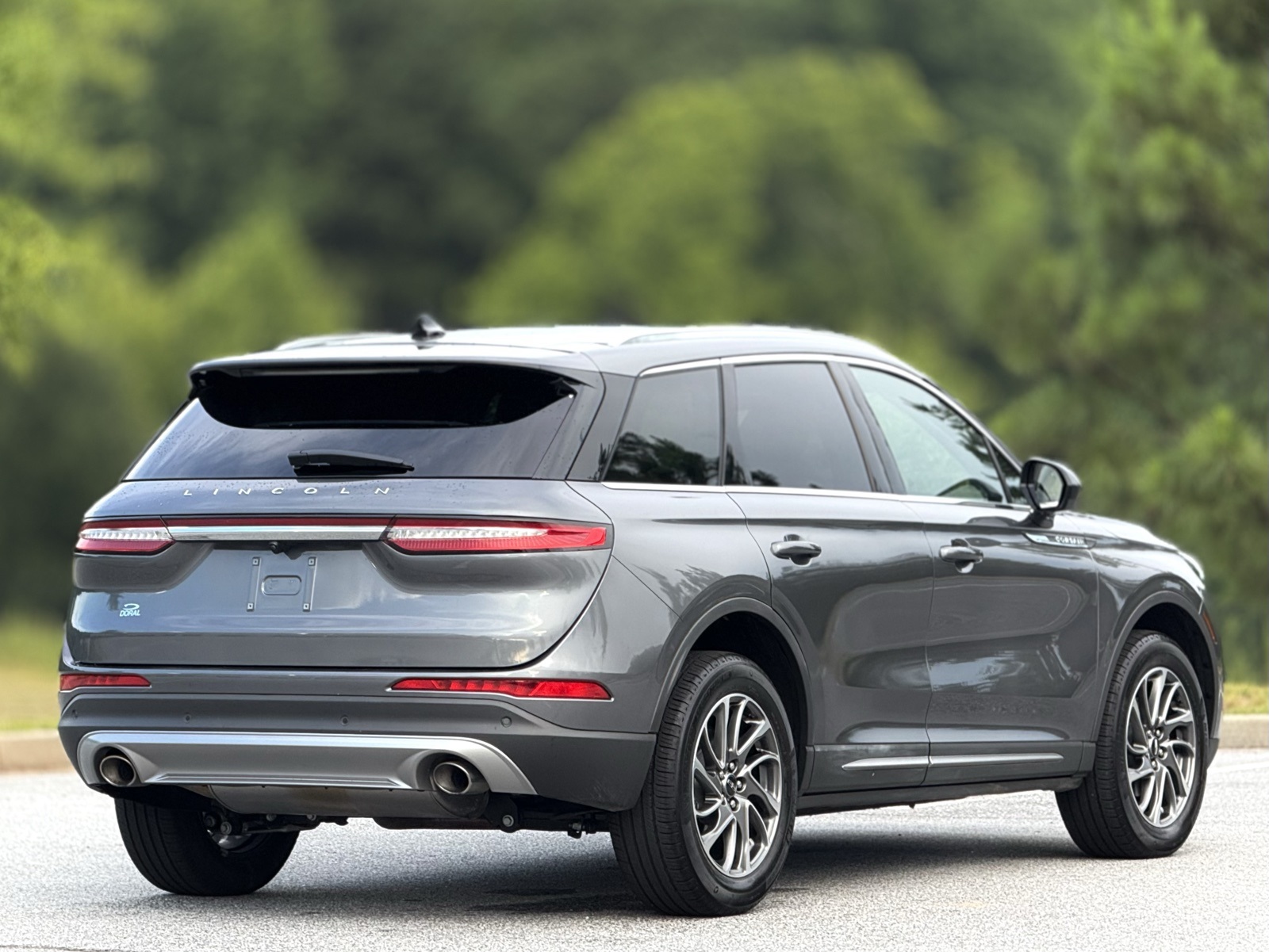 2022 Lincoln Corsair Standard Image 8 of 50