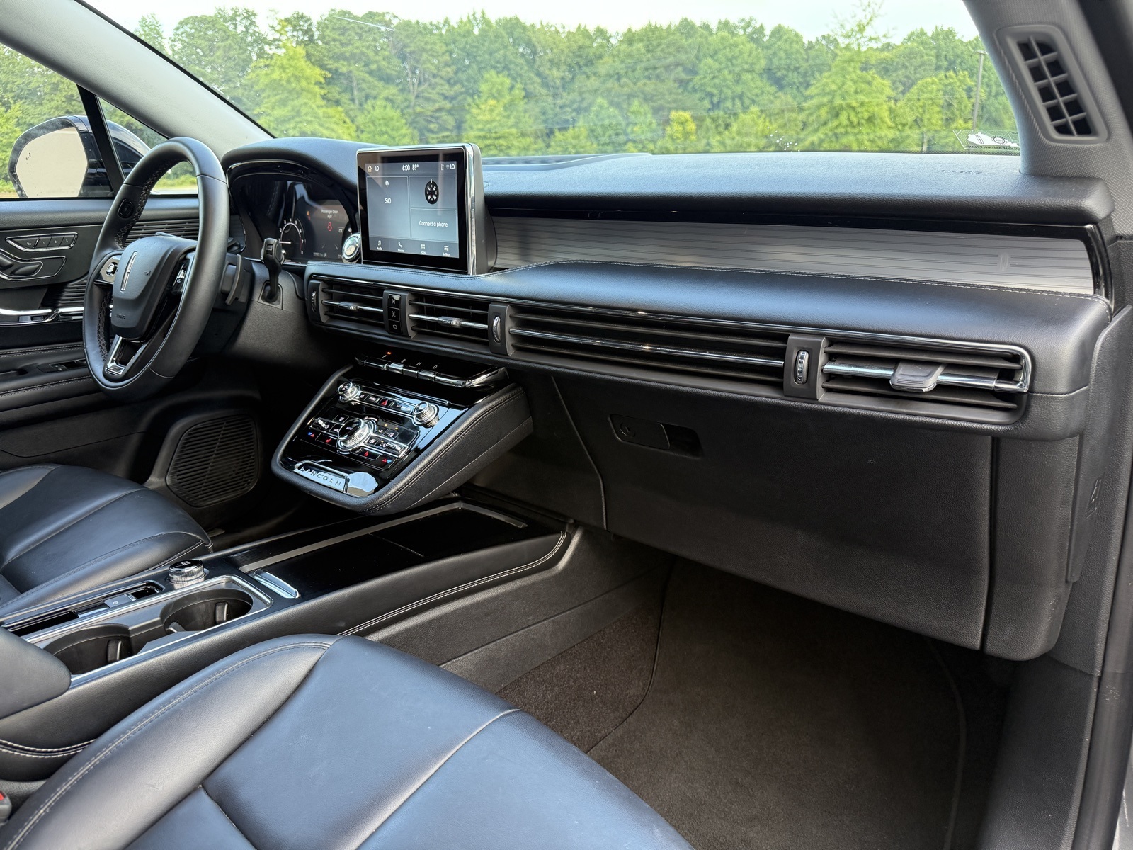 2022 Lincoln Corsair Standard Image 33 of 50